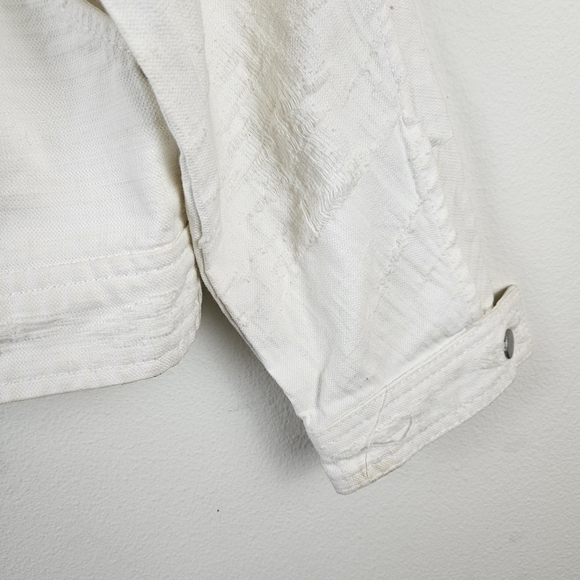 Free People OB407552 White Distressed Tennis Denim Jacket M Oversized Boho - Picture 6 of 9